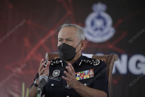 DATUK SERI ACRYL SANI ABDULLAH
