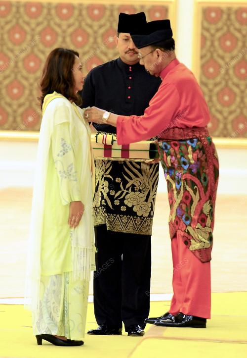 KL25_09122014_AGONG_PINGAT