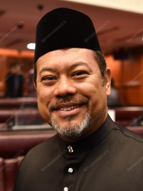 SENATOR DATUK DR AHMAD MASRIZAL MUHAMMAD