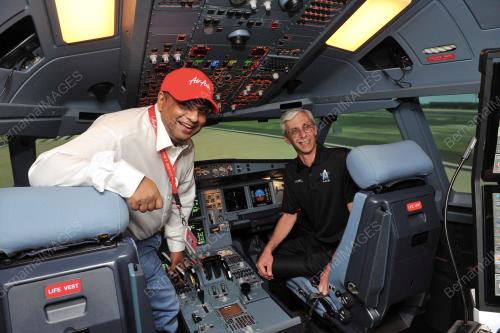 KL25_10062016_AIRASIA_AACE