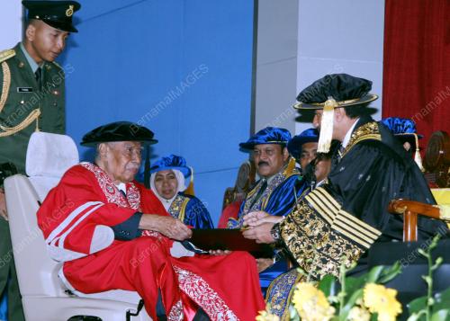 TUANKU MIZAN ZAINAL ABIDIN