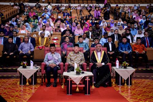 DATUK SERI FADILLAH YUSOF