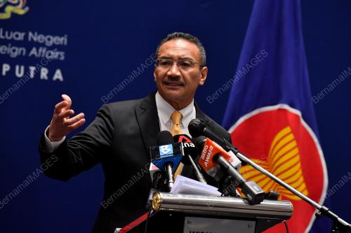 DATUK SERI HISHAMMUDDIN TUN HUSSEIN