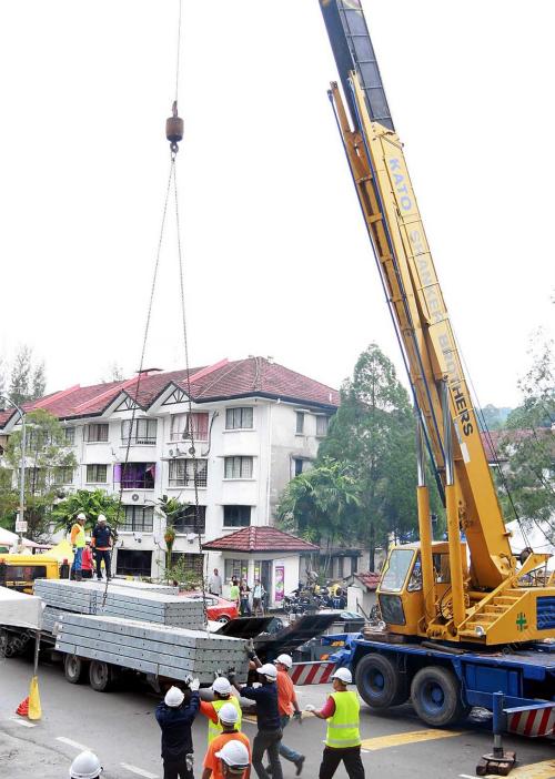 TANAH RUNTUH DI BUKIT ANTARABANGSA