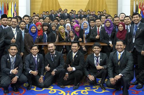 KL25_11012015_PARLIMEN_BELIA