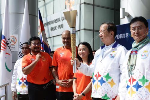 HANNAH YEOH