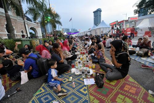 KL25_11052019_IFTAR_BN201905079054
