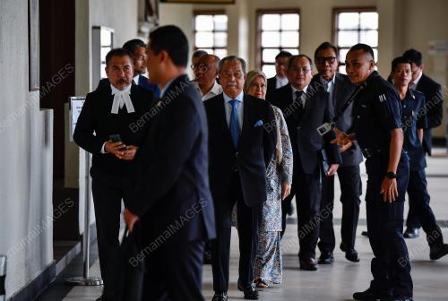 TAN SRI MUHYIDDIN MOHD YASSIN