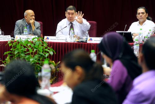 KL25_11102012_FORUM_MEDIA