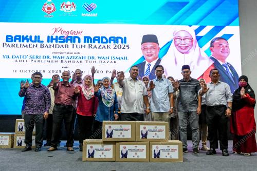 DATUK AZMAN ABIDIN