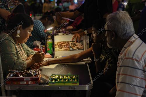 PERSIAPAN AKHIR SEMPENA DEEPAVALI