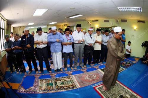 KL25_12032014_MSN_SOLAT