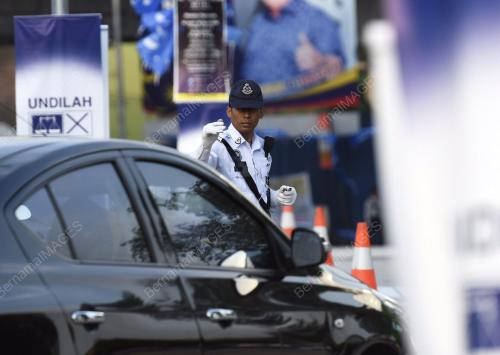 KL25_12042018_PENJAWAT_AWAM