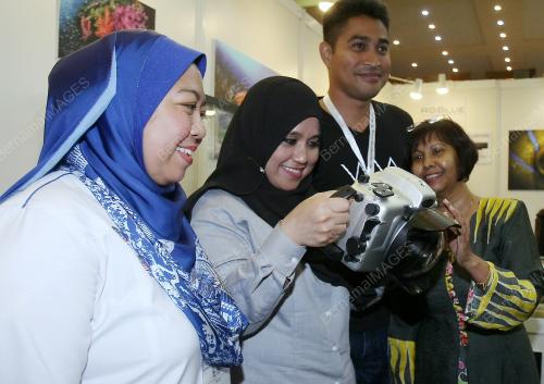 KL25_12052017_EXPO_BN201709053012