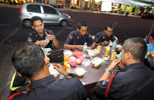 KL25_12072014_BERBUKA