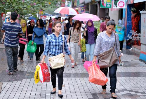 KL25_12082012_TINJAUAN