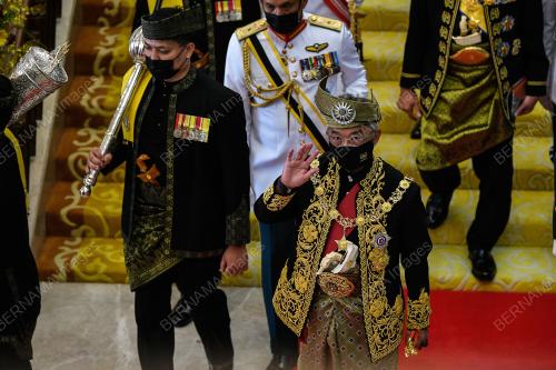 AL-SULTAN ABDULLAH RI'AYATUDDIN AL-MUSTAFA BILLAH SHAH