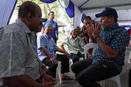 KHAIRY JAMALUDDIN