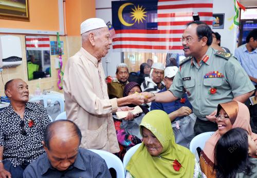 KL25_14082012_VETERAN_ATM