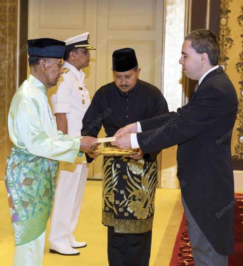KL25_14092015_WATIKAH