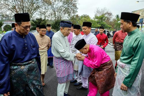 SULTAN SHARAFUDDIN IDRIS SHAH