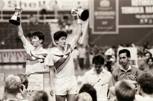 BADMINTON TERBUKA