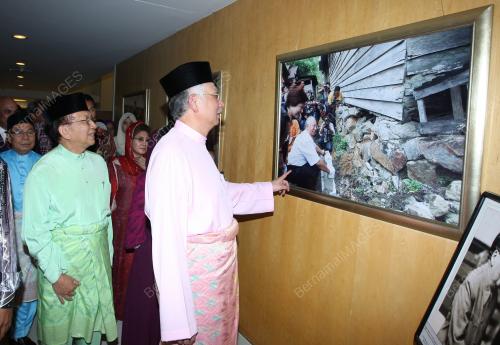 DATUK SERI MOHD NAJIB TUN ABDUL RAZAK