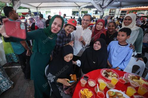 FAHMI FADZIL