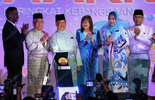 KL25_16052014_HARI_GURU