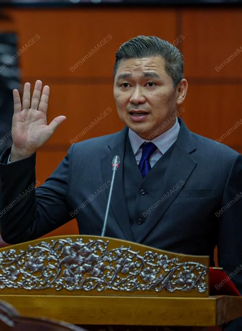 DATUK NELSON W ANGANG
