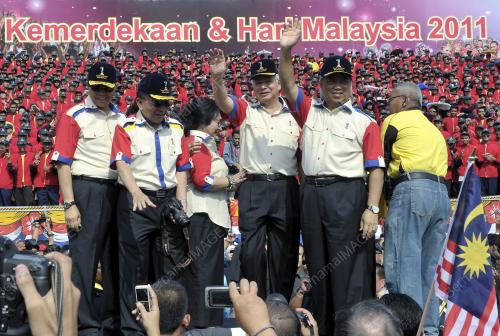 DATUK SERI MOHD NAJIB TUN RAZAK