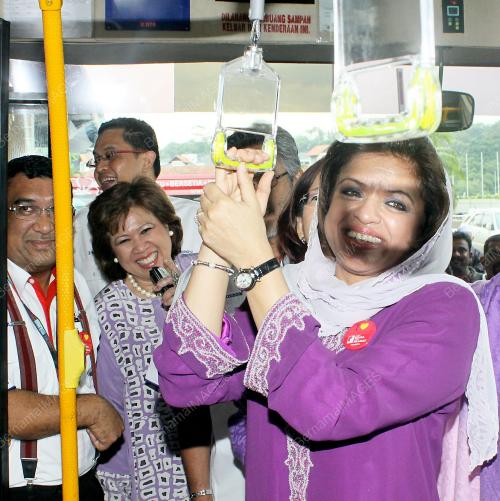 KL25_17012011_BAS_WANITA