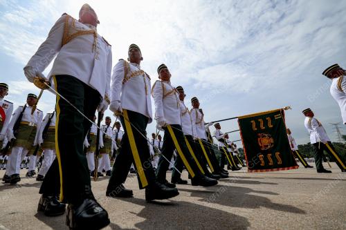 ISTIADAT PERBARISAN PERTUKARAN PANJI-PANJI
