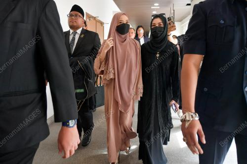 NUR RUHAINIES FAREHAH ZAINUL ILYAS