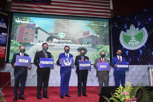 DATUK DR ABD LATIFF AHMAD