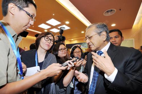KL25_18042015_MAHATHIR_2