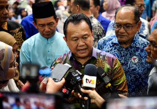 DATUK SERI ALEXANDER NANTA LINGGI