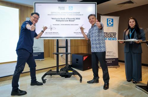 DATUK SERI WONG CHUN WAI