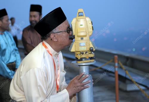 KL25_18082012_ANAK_BULAN