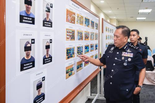 DATUK RUSDI MOHD ISA