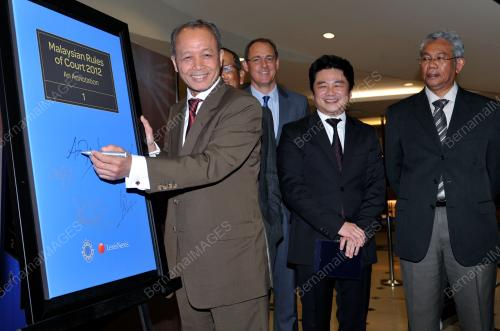 KL25_18102012_BUKU_04