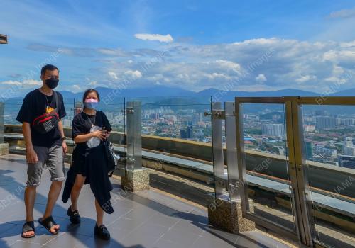TINJAUAN PELANCONGAN MENARA KL