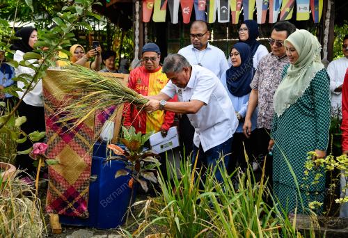 DATUK SERI MOHAMAD SABU