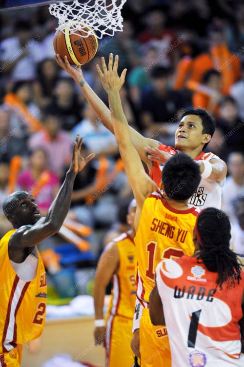 KL25_19022012_BASKETBALL