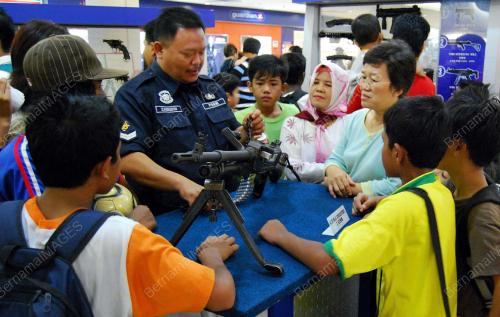 POLIS_PAMERAN