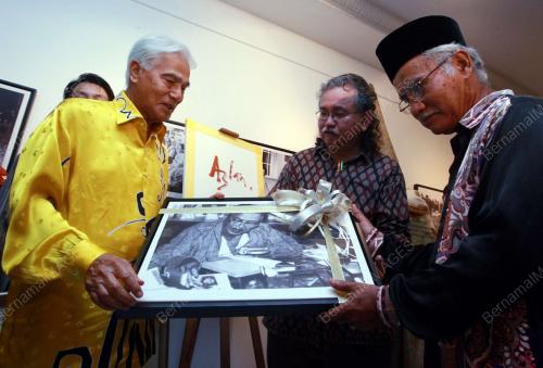SULTAN AZLAN SHAH