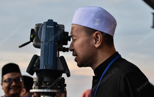 DR LUQMAN ABDULLAH