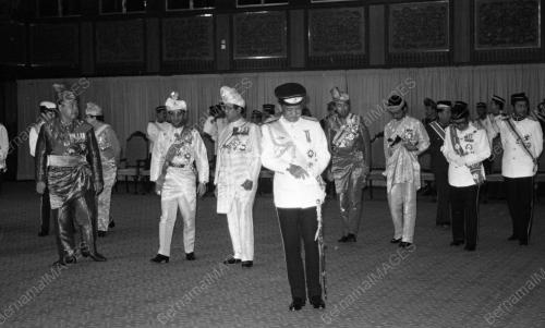 KL25_20052015_TABAL_AGONG