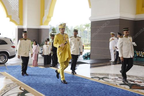 ISTIADAT PERTABALAN YANG DI-PERTUAN AGONG KE-17