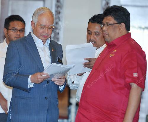 KL25_20092012_MT_UMNO